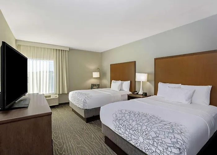 Hotel La Quinta By Wyndham 3*